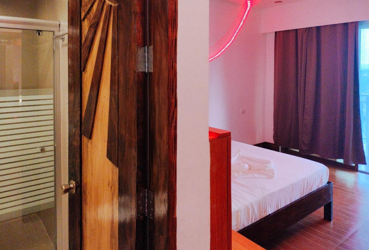 Reddoorz @ Sun Kissed Resort Guindulman Anda  Buitenkant foto